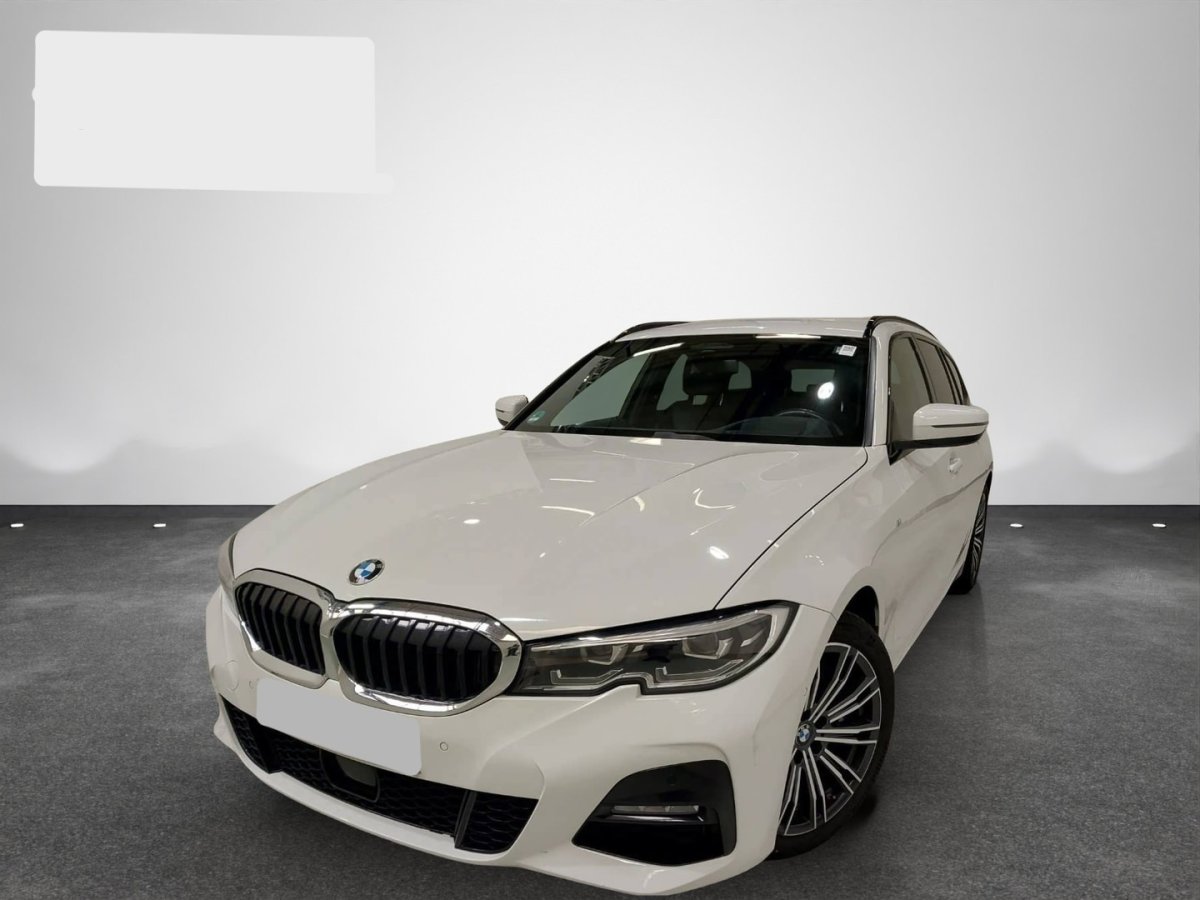 BMW 330 2020