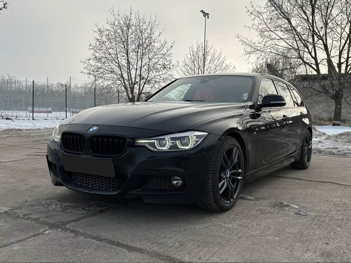BMW 330 2016