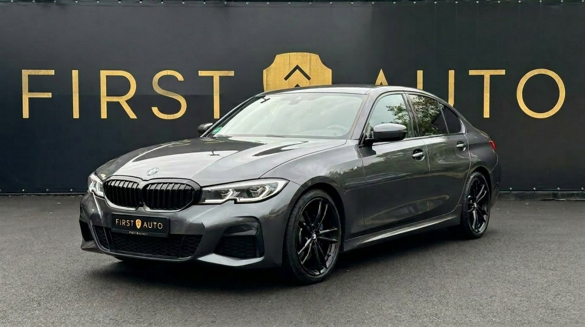 BMW 330 2021